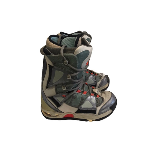 Vist Large View of Product Image Which is ThirtyTwo Snowboarding Women's Snowboard Boots