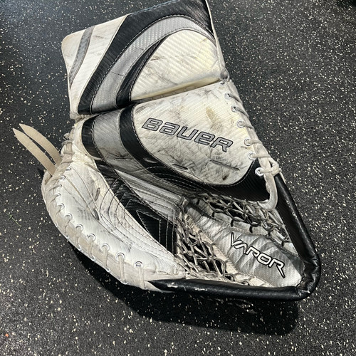 Used Bauer X60 Senior Goalie Catcher White 11771-S000070574