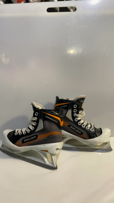 Vist Large View of Product Image Which is Used Bauer GSKT BAUER PERFORMANCE YTH 13 Youth Goalie Skate Youth 13.0
