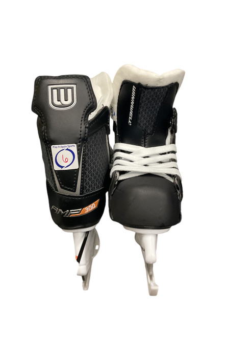 Vist Large View of Product Image Which is New AMP300 SKATE YTH 6