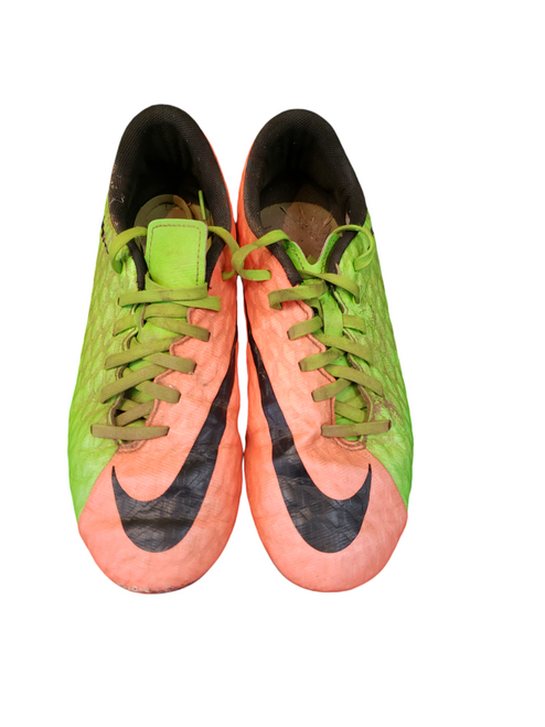 Vist Large View of Product Image Which is Used Nike Soccer Cleats Orange Senior 5.5