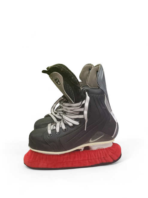 Vist Large View of Product Image Which is Used Nike QUEST 3 Intermediate Hockey Skate Intermediate 5.0
