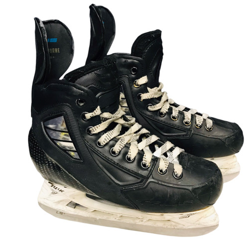 Vist Large View of Product Image Which is Used True CUSTOM Intermediate Hockey Skate Intermediate 5.0