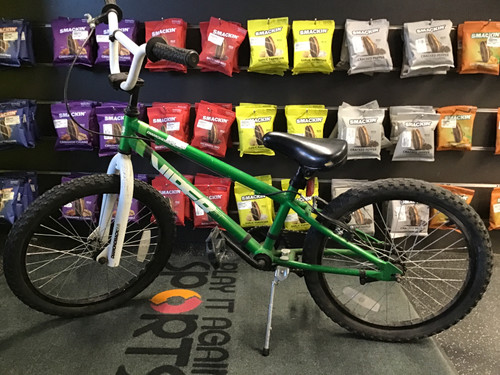Used Diamondback VIPER BMX Bike Boys Green 27 1/2" 10801-S000240430