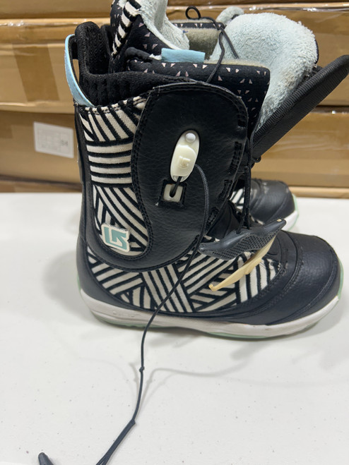 Vist Large View of Product Image Which is Used Burton SUPREME Womens Snowboard Boots Black Senior 6 11162-S000312140