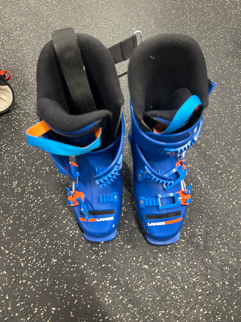 Vist Large View of Product Image Which is Used Lange RS90 Womens DH Ski Boot None 235 MP - J05.5 - W06.5