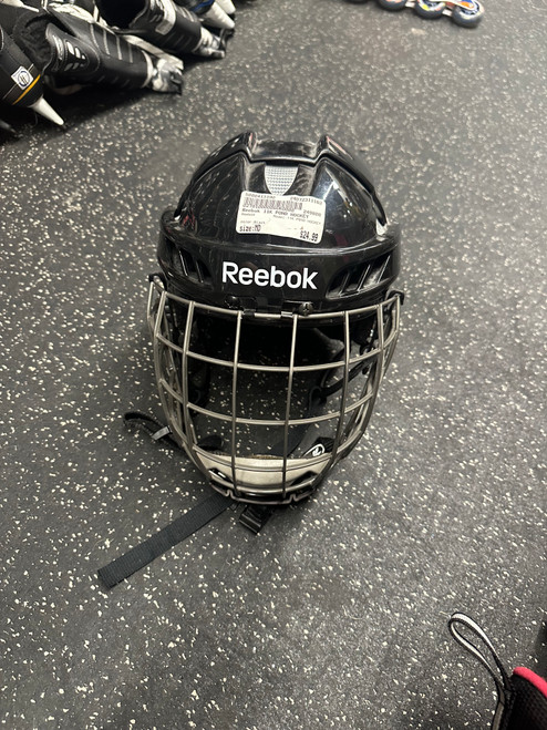 Used Reebok 11K POND HOCKEY Helmet Cage Combo Black MD 11162-S000413190