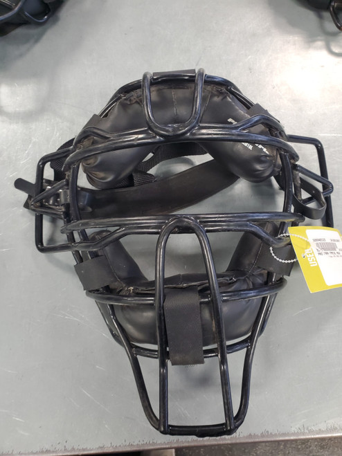 Vist Large View of Product Image Which is Used PRO MARK FMM10L MASK Umpire Mask