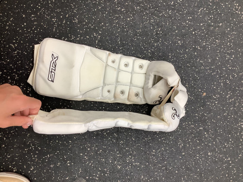 Used STX CONTOUR FH Shin Guards White 15" 11162-S000417454