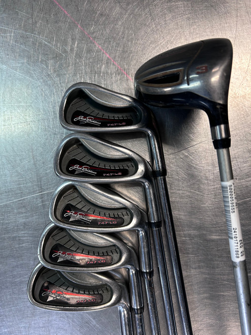 Vist Large View of Product Image Which is Used Nicklaus 747 LO Mens Iron Set RH 6I-PW