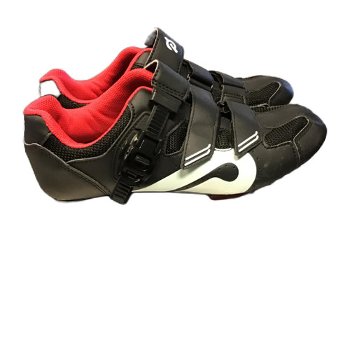Vist Large View of Product Image Which is Pelaton A-19 Cycling Shoes 9.5