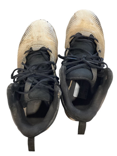 Used Under Armour BASEBALL CLEATS BLACK AND WHITE BB/SB Cleats Black Youth 07.0 11884-S000038522