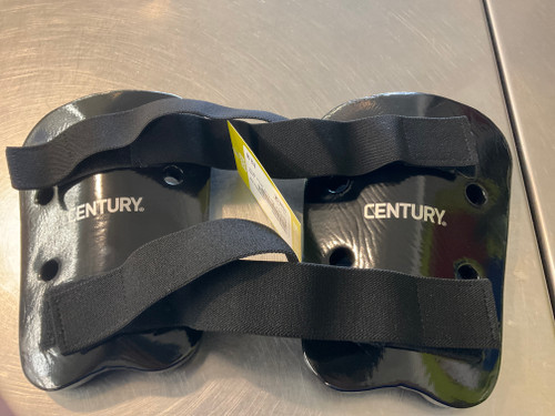 Used Century Martial Arts Shin Pads Black SM 11790-S000038105