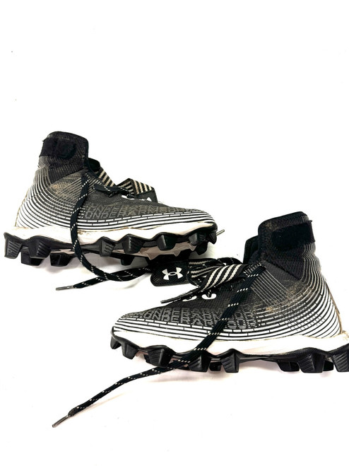 Vist Large View of Product Image Which is Used Under Armour Jr FB Cleats Black Junior 01.5