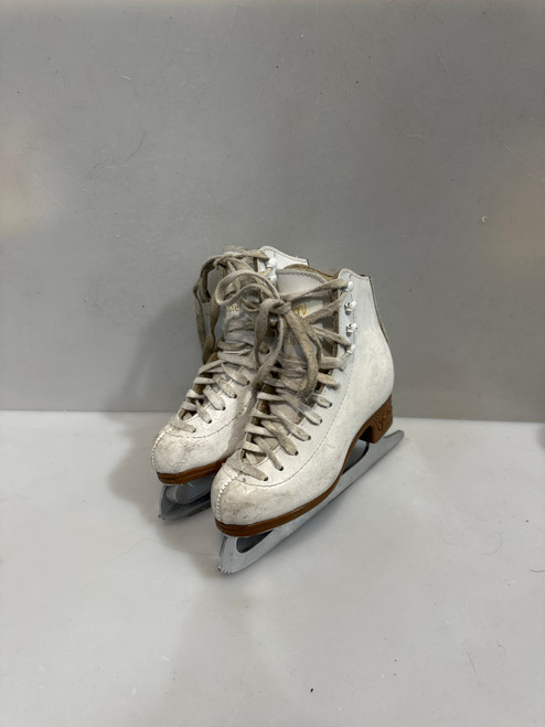 Vist Large View of Product Image Which is Used Jackson ARTISTE FSKT SZ YTH 7 Girls Figure Skate White Youth 07.0