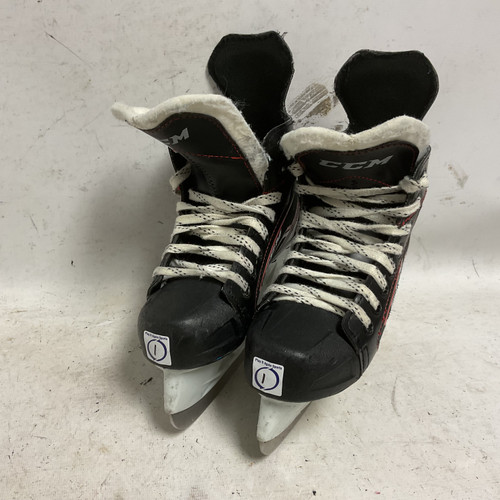 Vist Large View of Product Image Which is Used CCM FT340 Junior Hockey Skate Black And Red Junior 01