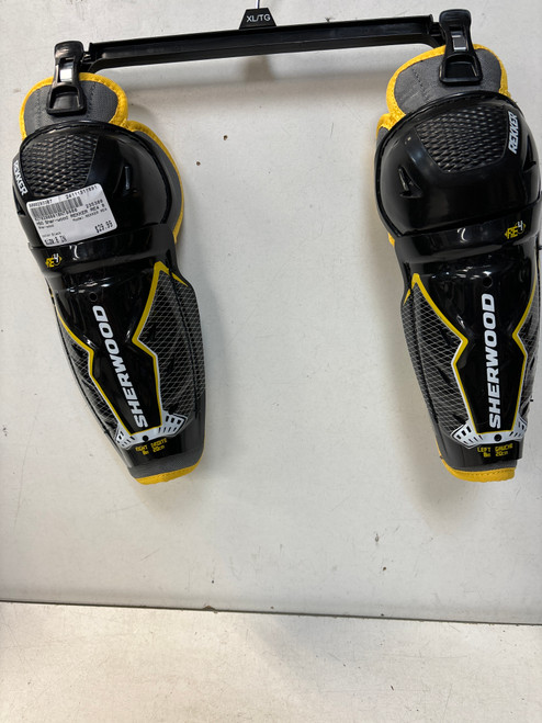 Used Sher-wood REKKER RE4 Youth Shin Guards Black 8" 11891-S000293307