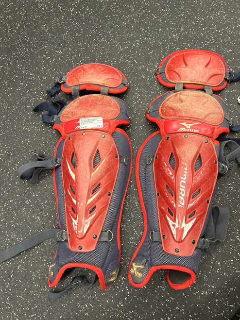 Vist Large View of Product Image Which is Used Mizuno NO MODEL Catchers Leg Guards Red Junior
