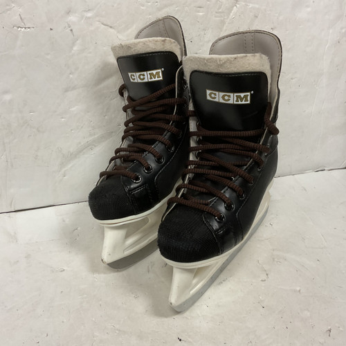 Vist Large View of Product Image Which is Used CCM CHAMPION 90 Junior Hockey Skate Black Junior 01