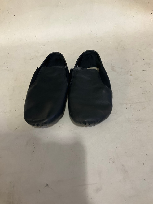 Vist Large View of Product Image Which is Used Running/X-Train Shoes Y 11790-S000038480
