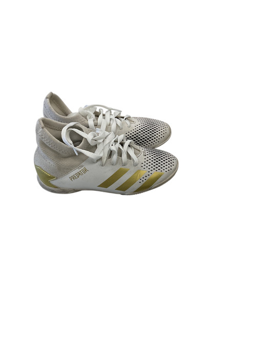 Vist Large View of Product Image Which is Used Adidas Soccer Indoor Shoes White Junior 03