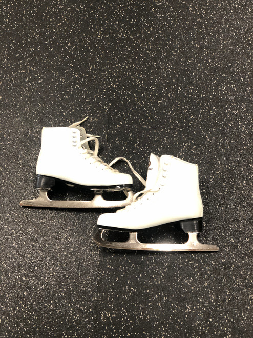 Used Hespeler FIGURE SKATES WomensFigure Skate White Senior 5 11726-S000273485