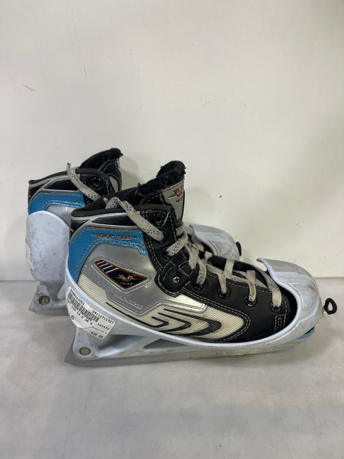 Vist Large View of Product Image Which is Used CCM V4.0 Junior Goalie Skate Junior 03
