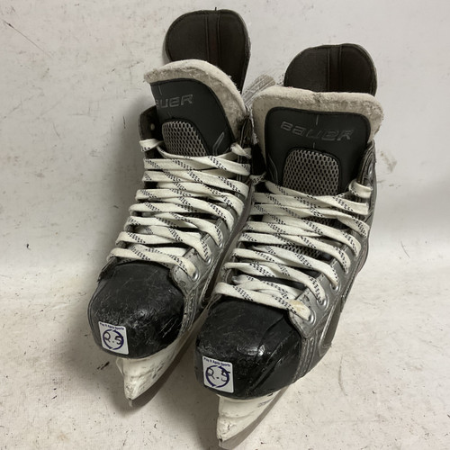 Vist Large View of Product Image Which is Used Bauer VAPOR X5.0 Junior Hockey Skate White/Black/Red Junior 02.5