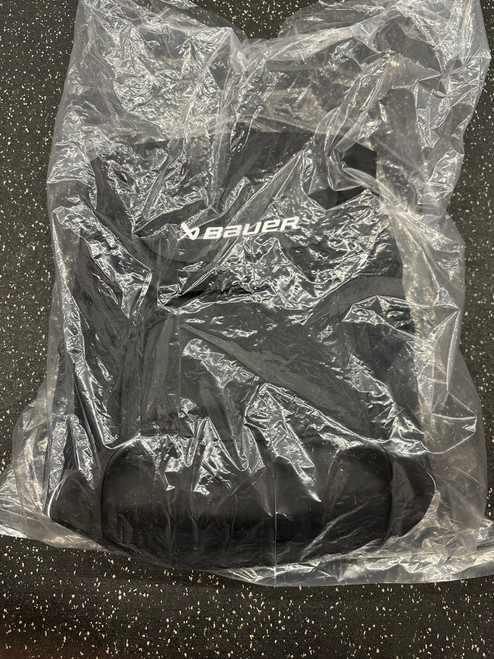 Used Bauer Sr Hockey Backpack Black 11162-S000419236