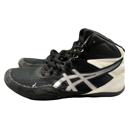Used Asics 1081A021 Wrestling Shoes Black Senior 7.5 11730-S000061494