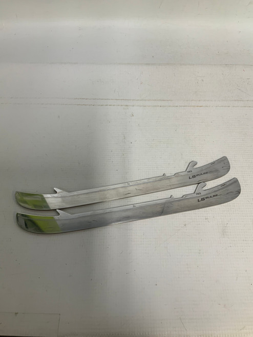 Vist Large View of Product Image Which is Used Bauer TUUK LS PULSE 263MM Hockey Accessory