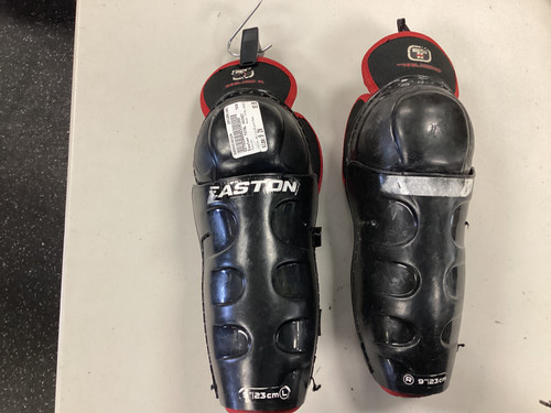 Vist Large View of Product Image Which is Used Easton TOTAL HOCKEY Youth Shin Guards White/Black/Red 9" 11801-S000036324
