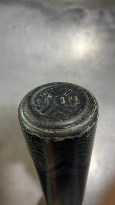 Vist Large View of Product Image Which is Used Victus VANDAL BB/SB High School -3 Bat 32"