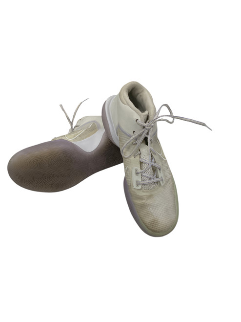 Vist Large View of Product Image Which is Used Nike Basketball Shoes M White Senior 9.5