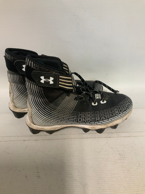 Vist Large View of Product Image Which is Used Under Armour Jr FB Cleats Black Junior 05.5