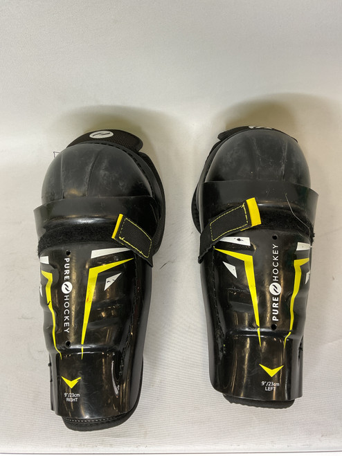 Vist Large View of Product Image Which is Used PURE HOCKEY Youth Shin Guards Black 9"
