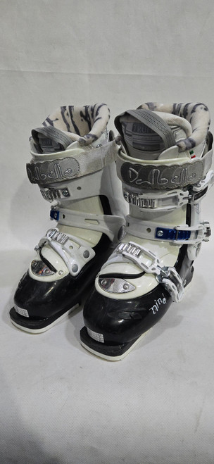 Used Dalbello RAYA NINE 22.5 SKI BOOTS Womens DH Ski Boot Black 225 MP - J04.5 - W5.5 11615-S000260076