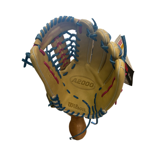 Vist Large View of Product Image Which is A2000 Winter 2024 Fastpitch 12.5”