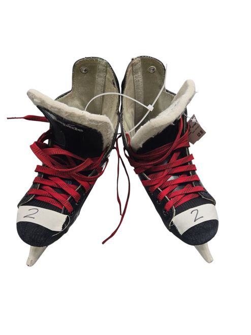 Vist Large View of Product Image Which is Used CCM RAPIDE Junior Hockey Skate Junior 02