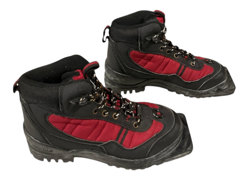 Vist Large View of Product Image Which is Used Whitewoods Boys 75MM XC Ski Boots None JR-01.5