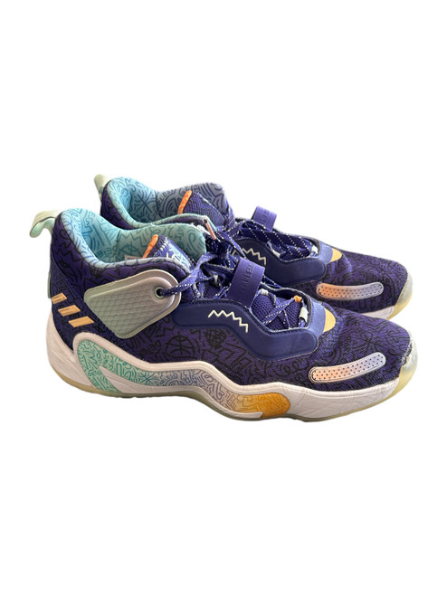 Vist Large View of Product Image Which is Basketball shoes