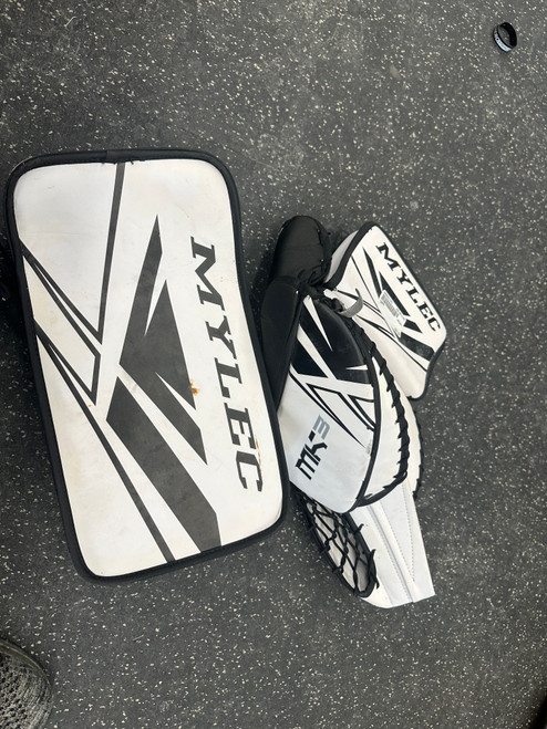 Vist Large View of Product Image Which is Used CCM Hockey Accessory 11162-S000421343