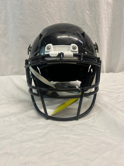 Vist Large View of Product Image Which is Used Schutt VENGEANCE PRO LTD 2 FB Helmet Black SM