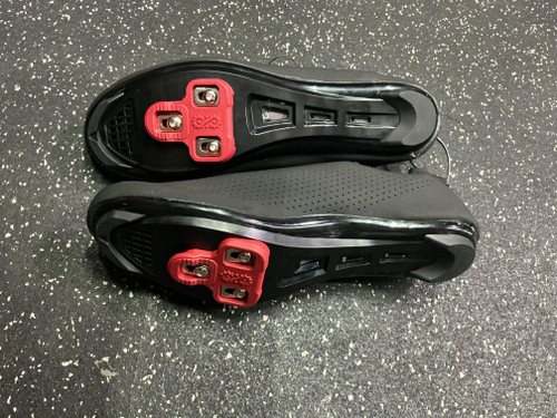 Vist Large View of Product Image Which is Used Bike Shoes Adult Black Senior 10