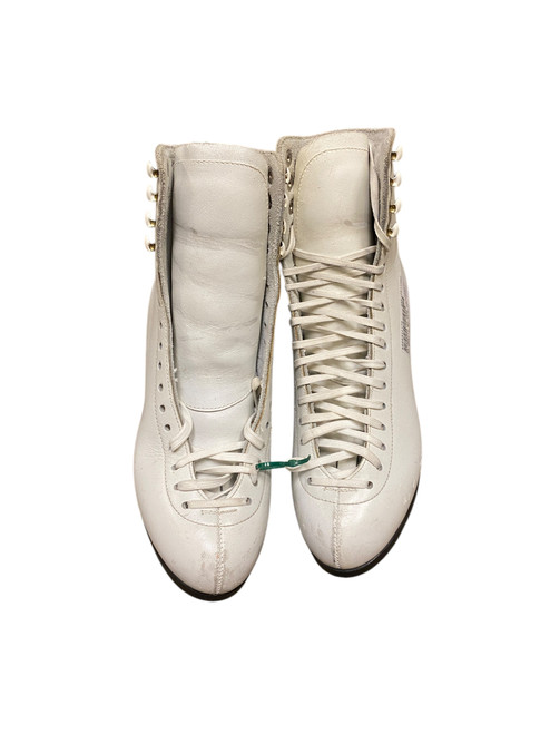 Vist Large View of Product Image Which is Used CELEBRITY BY DON JACKSON WomensFigure Skate White Senior 4.5
