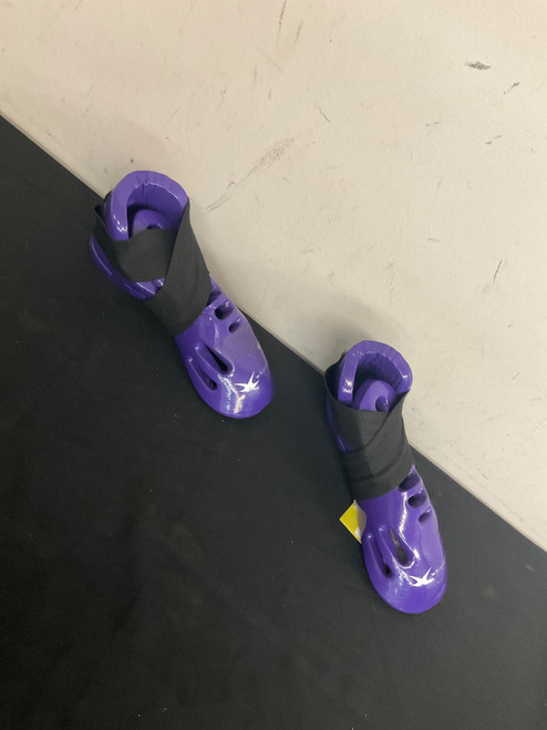 Vist Large View of Product Image Which is Used Martial Arts Foot Pads Purple MD