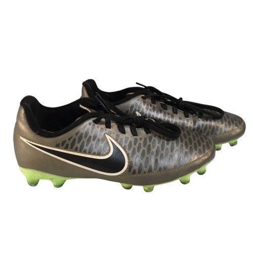 Vist Large View of Product Image Which is Used Nike Soccer Cleats None Junior 03 11749-S000180407