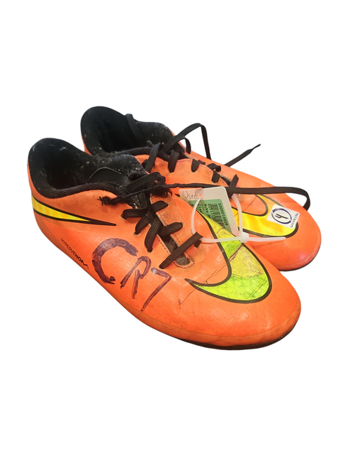 Vist Large View of Product Image Which is Used Nike Soccer Cleats None Junior 04