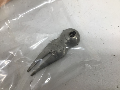 Vist Large View of Product Image Which is Used ORIGINAL DIVVY GOLF DIVOT TOOL MARKER Golf Accessory 11752-S000060396