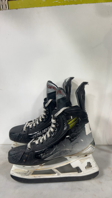 Used Bauer HYPERLITE 2 Senior Hockey Skate Senior 6.5 11727-S000190081 Vist Large View of Product Image Which is Used Bauer HYPERLITE 2 Senior Hockey Skate Senior 6.5